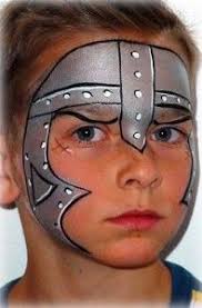 Knight Or Guard Face Painting Interesting Idea For Costume For A Children S Play Bemalte Gesichter Kinder Schminken Schminken