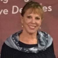 Melinda Hollis's Instagram, Twitter & Facebook