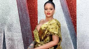 Das verschlägt ihr offenbar selbst die sprache. Rihanna Nach Alarm Im Haus Wird Ihr Anwesen Von Helikopter Uberwacht