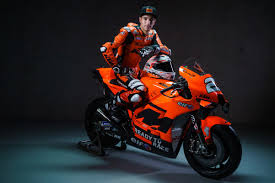Some things you might not have known about the red bull #ktm factory racing duo @bradbinder_41 & @_moliveira88 as qatar 1. Photo Gallery Tech3 Ktm Factory Racing S New 2021 Livery Motogp