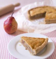 Cette Patisserie Berrichonne Est Une Tourte Aux Poires A Base De Pate Brisee Joliment Doree Sur Le Dessus Et Legerement Parf Desserts Aux Fruits Poire Recette