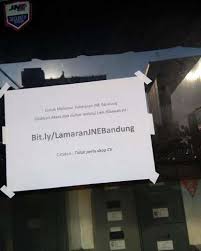 Jne atau pt tiki jalur nugraha ekakuri saat ini sedang mencari masyarakat yang ingin bekerja dan mengembangkan karir bersama. Lowongan Kurir Rider Jne Bandung 2021