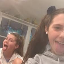 Serena Jacobs (@serenabluu)