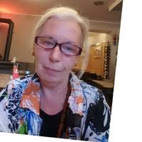 100+ Profile mit dem Suchbegriff „Iris“