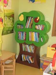Cardboard Tree Http Media Cdn4 Pinterest Com Upload 125819383309734275 Ppndwsrb F Jpg Kathlee Arbre En Carton Decor Salle De Classe Decoration Chambre Enfant