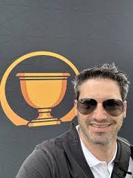 Lawrence Weinstock's Instagram, Twitter & Facebook