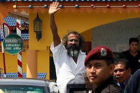 Namun sejauh manakah keperluan akta yang pernah dimansuhkan pada 2011 ini, dalam menjamin keamanan negara kita? 13 Tahanan Isa Sudah Bebas Uthayakumar Mahu Terus Bersuara Semasa Mstar