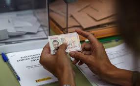 Por ejemplo, existe una app llamada 'eleccions 14f' para conocer en tiempo. Elecciones Se Puede Votar Con El Dni Caducado Y Otras 5 Preguntas Frecuentes Para El 10 N Ideal