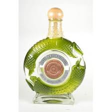 Pack edición limitada de don julio 70, me quito el sombrero, únicamente 700 botellas en colombia. Tequila Don Julio 1942 Cl 70 Mit Fall