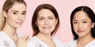 Light Expert Click Brush Foundation 11 Amber Brown