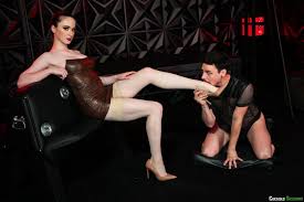 Hazel Moore Gets Dp While Her Hubby Watches