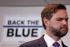 Wideo pokazuje, że JD Vance był jedną z ostatnich osób, które widziały  papieża Franciszka przy życiu. : r/popculturechat