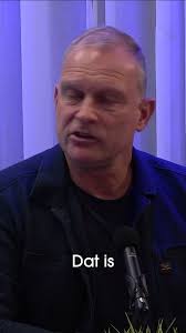 Andre Janssen over het bijbouwen en splitsen van bovenwoningen van winkels