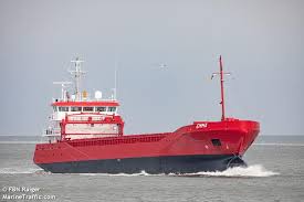 Nella prima stagione non riuscivo a shipparli per nulla al mondo siccome norman aveva detto a ray di essere innamorato di emma e quindi la rayemma la trovavo una ship impossibile. Emma General Cargo Registered In Netherlands Vessel Details Current Position And Voyage Information Imo 9374703 Mmsi 244995000 Call Sign Phlz Ais Marine Traffic