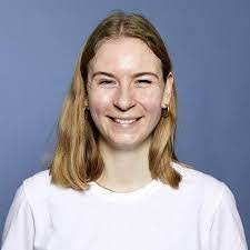 Sam Moller's Instagram, Twitter & Facebook