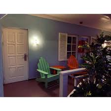 The music at poolside plays late, so you cannot go to sleep early for your early morning tours. Photos At Trupial Casino Inn Hotel Curacao