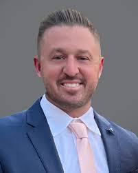 Cole Svenson's Instagram, Twitter & Facebook