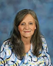 Jenifer Burns's Instagram, Twitter & Facebook