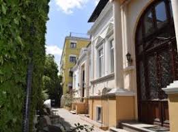 Get live exchange rates, historical rates & charts for usd to ron with xe's free currency calculator. Prices In Romania February 2021 Prices In Restaurants Prices Of Food And Drinks Transportation Fuel Apartments Hotels Supermarkets Clothing Currency