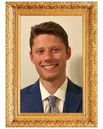 Aaron Mears's Instagram, Twitter & Facebook