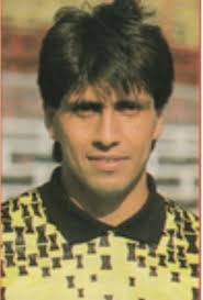 Audax Italiano 1952 4° lugar del Campeonato Nacional de Primera División  Arriba: Adelmo Yori, Daniel Chirinos, Néstor Bello, Ramiro Cortés, Alfredo  Olivos y Juan Toro; abajo: Raúl Águila, Isaac Carrasco, Sergio González,