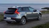 Volvo--V40-Cross-Country