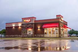 Find the perfect american diner exterior stock photo. 82 989 Restaurant Exterior Stock Photos And Images 123rf