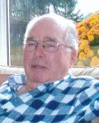 Dana Bromley's Instagram, Twitter & Facebook