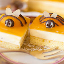 Zutaten:boden:125 g butter100 g zucker1 pck. Osterkuchen Anleitung Bienenkuchen Aprikosen Schmand Kuchen Frau Zuckerfee