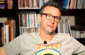 Neto aponta time do Brasileirão Série A que pode entrar em crise