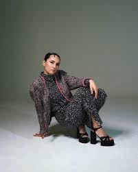 Last night in soho (2021). Jessie Mei Li Photos Jessie Mei Li Picture Gallery Famousfix