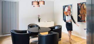 Dusseldorf lampe bank wachst und zieht um. Bankhaus Lampe
