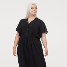 A vous de choisir votre tenue de soirée dans la boutique mode de soirée helline ! Des Robes De Soiree Pour Femme Ronde