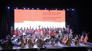 Indonesia kebangsaanku, bangsa dan tanah airku, marilah kita berseru, indonesia bersatu. Barisan Doa Dalam Lirik Indonesia Raya Ditjen Kebudayaan