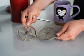 One coffee scoop is equal to 2 tablespoons. How To Use A French Press Coffee Ratios Step By Step Guide