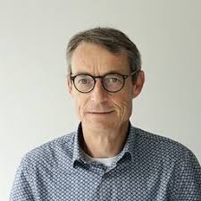 Team knüpft Fachkräfte effizient zusammen.