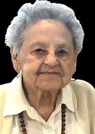 Anna Mccloud's Instagram, Twitter & Facebook