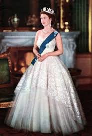 Maybe you would like to learn more about one of these? Better Version Konigin Kostum Elizabeth Ii Koniginnen
