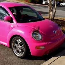 Omg I Need My Bug To Be Pink And Possibly Have The Eyelashes Lol Pembe Vosvos Leoparlar
