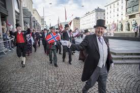 Cel mai bine vândut cele mai bune preturi cea mai buna calitate corset pentru. Om 17 Mai Komiteen I Bergen 17 Mai I Bergen