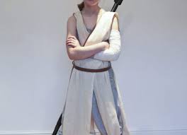 No two jedi dress exactly alike. How To Make An Awesome Diy Star Wars Rey Costume On A Budget Maflingo