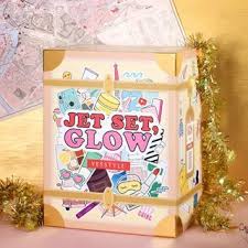 Yesstyle carries a wide range of clothing, including loungewear, athletic wear, hosiery, swimwear, and even maternity clothing. Yesstyle Beauty Box Jet Set Glow Beauty Advent Calendar 2020 Yesstyle