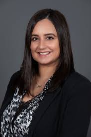 Mary Kari's Instagram, Twitter & Facebook