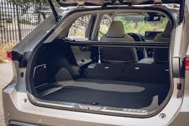 Bicara mengenai ukurannya, lmpv tulang punggung toyota ini. View In Depth Photos Of The 2021 Toyota Venza Limited