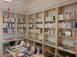 Découvrez nos sélections bibliothèques de salon sur galerieslafayette.com et nos services associés. La Suite Librairie Et Salon De The Master Metiers De L Edition De Strasbourg