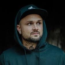 Christopher Rasch's Instagram, Twitter & Facebook