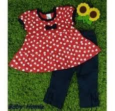 Set kebaya ini ringkas dengan corak bunga dada, lengan dan hujung baju dan lengan dari bahagian hadapan hingga belakang. Baju Kanak Kanak Lelaki Malaysia Kool Kids St