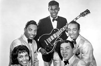 Smokey Robinson Guitarist Marv Tarplin Dead at 70