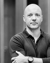 An Interface To Avoid Vacancies