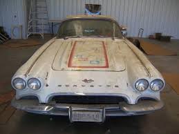$900 (bowling green) pic hide this posting restore restore this posting. Corvettes On Craigslist Barn Find 1961 Corvette Fuelie Corvette Sales News Lifestyle